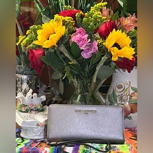 KARL LAGERFELD EUC Saffiano Leather Continental Wallet & Wristlet in Silver